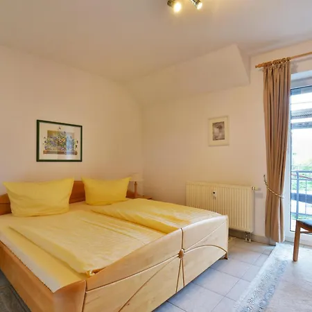 Haus Tannenblick Oberhof Appartamento