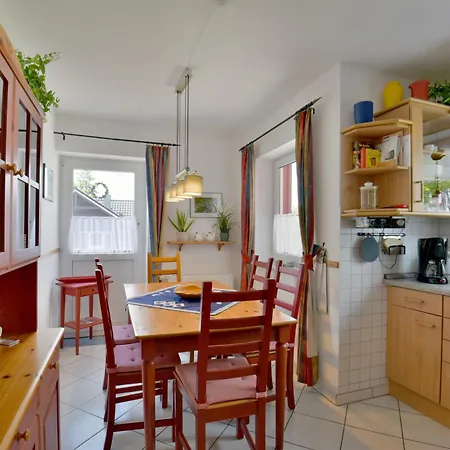 Haus Tannenblick Oberhof Appartamento